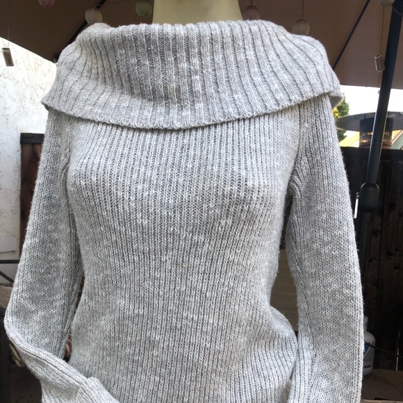 Hollister Sweaters - Hollister Sweater